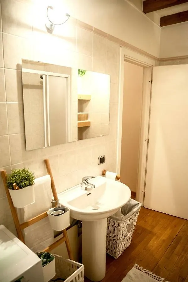 Bdc_38Apartment Parma Italien
